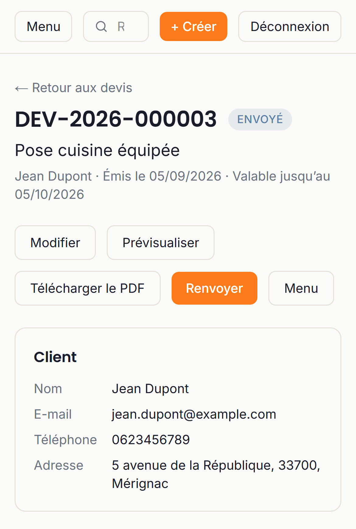 Un devis Chantizy consulté depuis un téléphone, avec les informations du client et les actions d’envoi